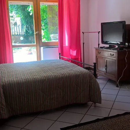 Villa Cardinal Apartments